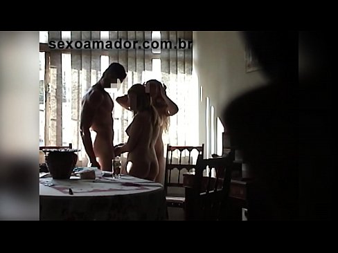 ❤️ Teman seks mengundang pria raksasa dan threesome bersamanya ️❌ porno indah di porno id.milf300com.ru ️❤